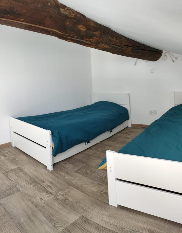Superbe appartement dans Mas Provencal Arles Bagian luar foto