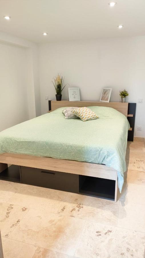 Superbe appartement dans Mas Provencal Arles Bagian luar foto