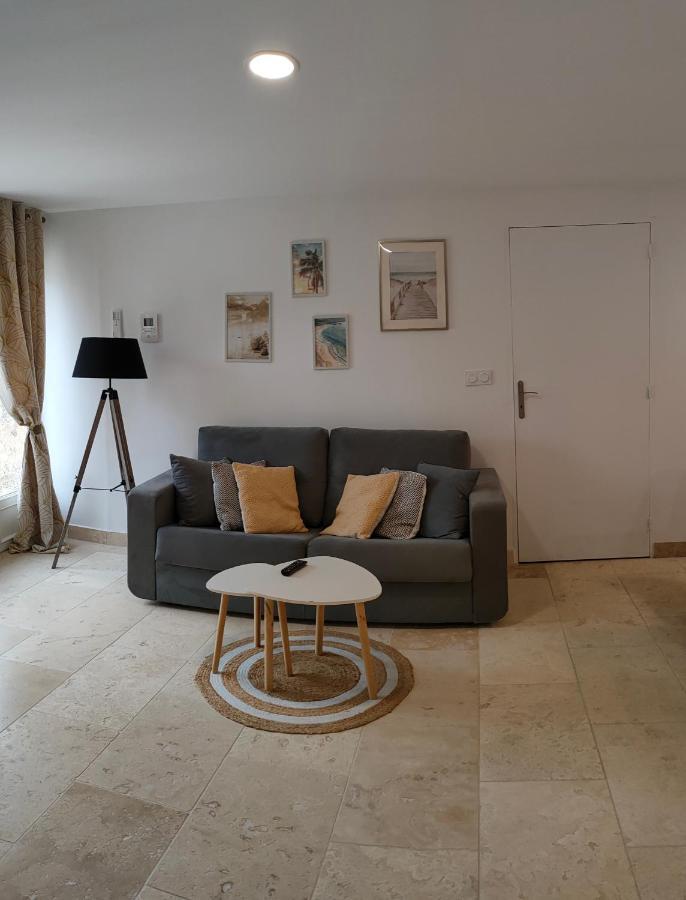 Superbe appartement dans Mas Provencal Arles Bagian luar foto