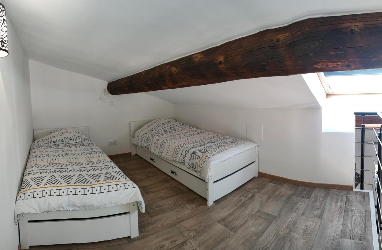 Superbe appartement dans Mas Provencal Arles Bagian luar foto